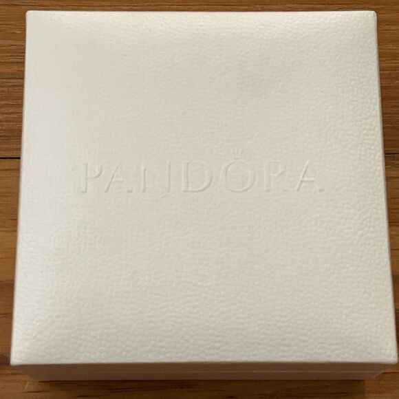 Pandora Moments Winged Heart Sterling Silver Bangle Bracelet Size Medium? - Picture 7 of 7